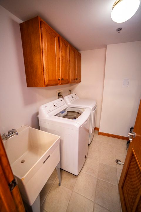 Tiny photo for 5368 W 96th Street #2S, Oak Lawn, IL 60453 (MLS # 12536897)