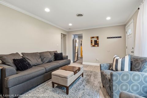 Tiny photo for 364 N Cedar Avenue, Wood Dale, IL 60191 (MLS # 12631577)