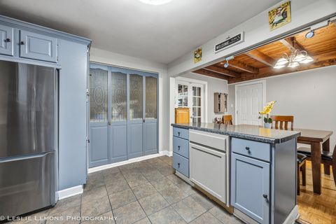 Tiny photo for 364 N Cedar Avenue, Wood Dale, IL 60191 (MLS # 12631577)