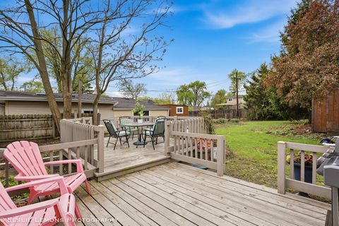 Tiny photo for 364 N Cedar Avenue, Wood Dale, IL 60191 (MLS # 12631577)