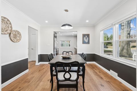 Tiny photo for 315 Crestline Drive, Bettendorf, IA 52722 (MLS # 12612653)