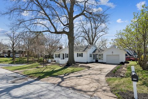 Tiny photo for 315 Crestline Drive, Bettendorf, IA 52722 (MLS # 12612653)