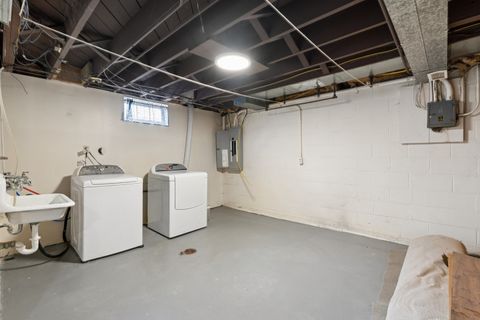 Tiny photo for 315 Crestline Drive, Bettendorf, IA 52722 (MLS # 12612653)