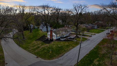 Tiny photo for 315 Crestline Drive, Bettendorf, IA 52722 (MLS # 12612653)