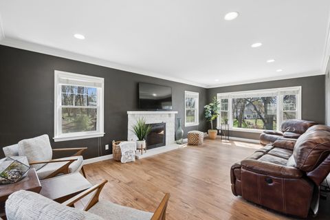 Tiny photo for 315 Crestline Drive, Bettendorf, IA 52722 (MLS # 12612653)