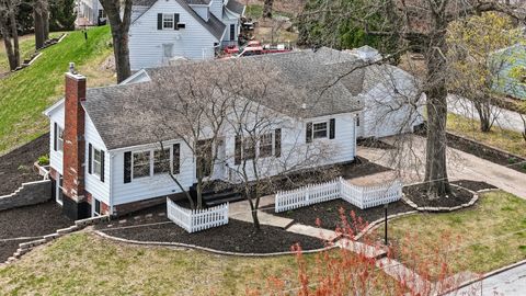 Photo of 315 Crestline Drive, Bettendorf, IA 52722 (MLS # 12612653)