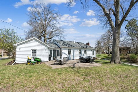 Tiny photo for 315 Crestline Drive, Bettendorf, IA 52722 (MLS # 12612653)