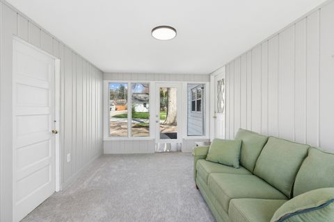 Tiny photo for 315 Crestline Drive, Bettendorf, IA 52722 (MLS # 12612653)