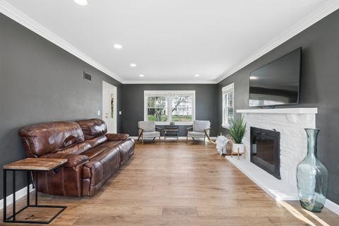 Tiny photo for 315 Crestline Drive, Bettendorf, IA 52722 (MLS # 12612653)