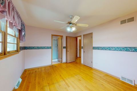 Tiny photo for 4N163 5th Avenue, Addison, IL 60101 (MLS # 12589309)