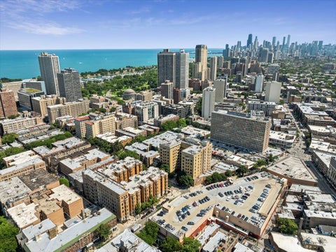 Tiny photo for 550 W SURF Street #104, Chicago, IL 60657 (MLS # 12738433)