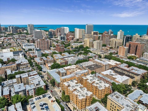 Tiny photo for 550 W SURF Street #104, Chicago, IL 60657 (MLS # 12738433)