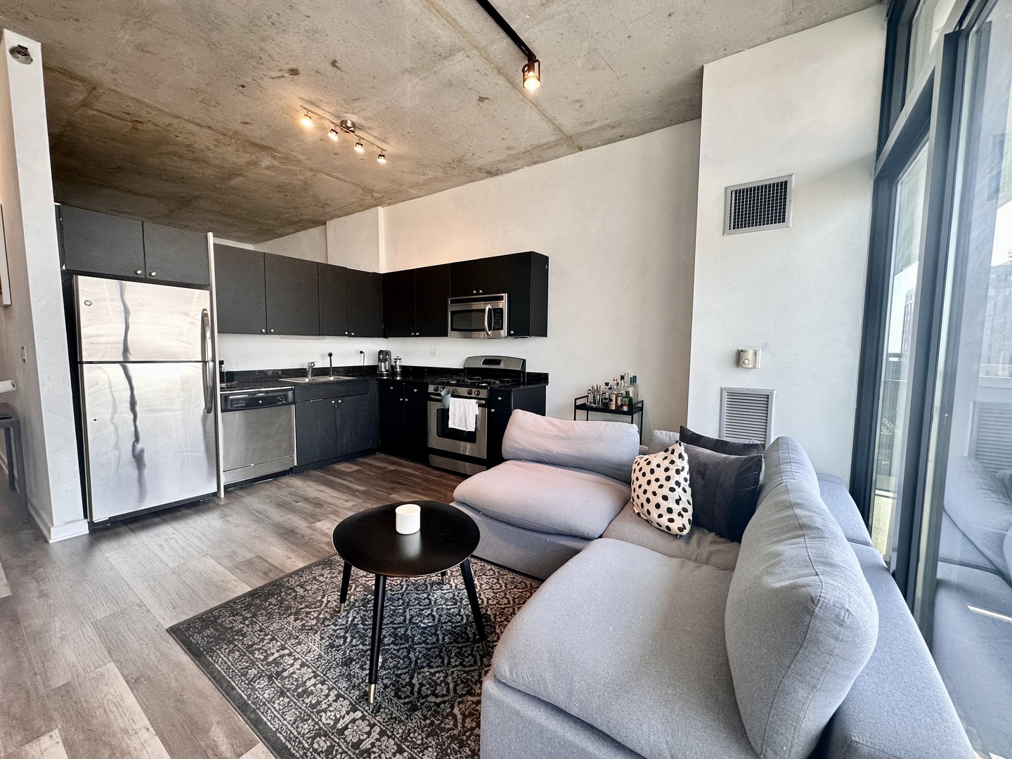 235 W Van Buren Street 4409