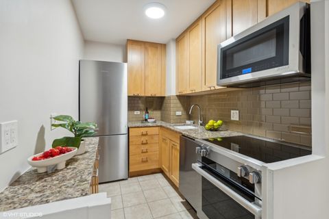 Tiny photo for 880 N Lake Shore Drive #4E, Chicago, IL 60611 (MLS # 12388473)