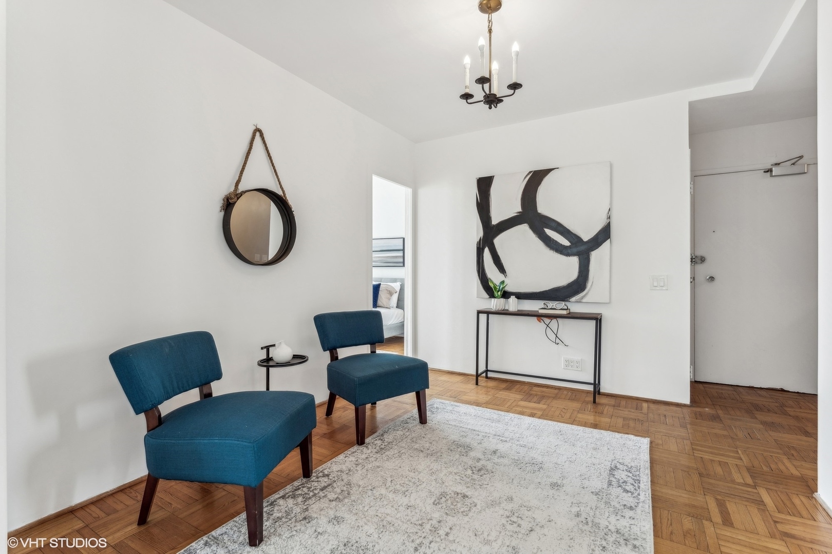 880 N Lake Shore Drive 4E
