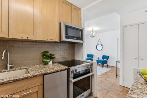 Tiny photo for 880 N Lake Shore Drive #4E, Chicago, IL 60611 (MLS # 12388473)
