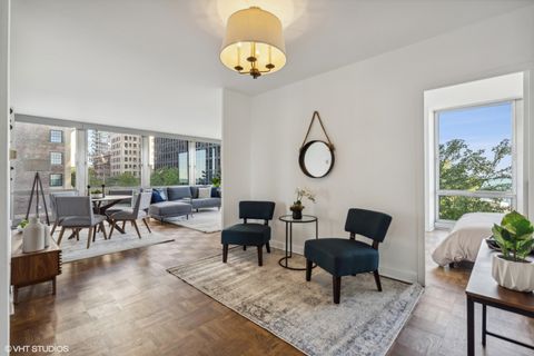 Tiny photo for 880 N Lake Shore Drive #4E, Chicago, IL 60611 (MLS # 12388473)