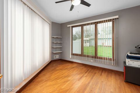 Tiny photo for 617 W Wilson Avenue, Lombard, IL 60148 (MLS # 12556175)