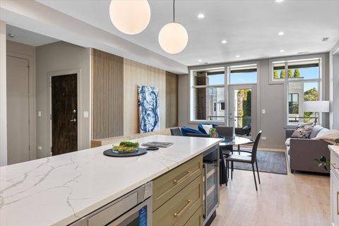 Tiny photo for 2448 N Clybourn Avenue #3, Chicago, IL 60614 (MLS # 12468076)