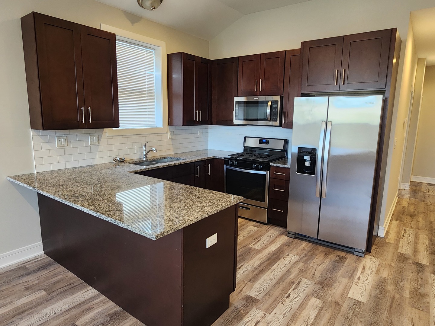 6337 S Ellis Avenue 3