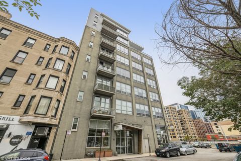 770 W GLADYS Avenue 503 Chicago IL 60661