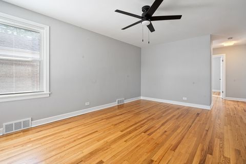 Tiny photo for 604 Dodge Avenue, Evanston, IL 60202 (MLS # 12528249)