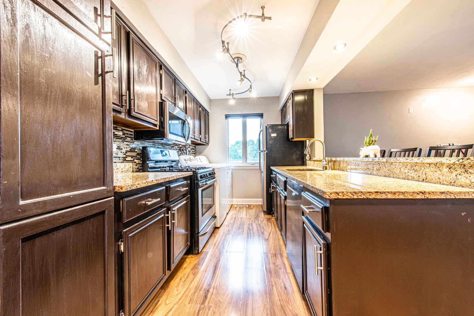 724 E Old Willow Road 104D