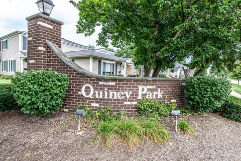 Tiny photo for 724 E Old Willow Road #104D, Prospect Heights, IL 60070 (MLS # 12746695)
