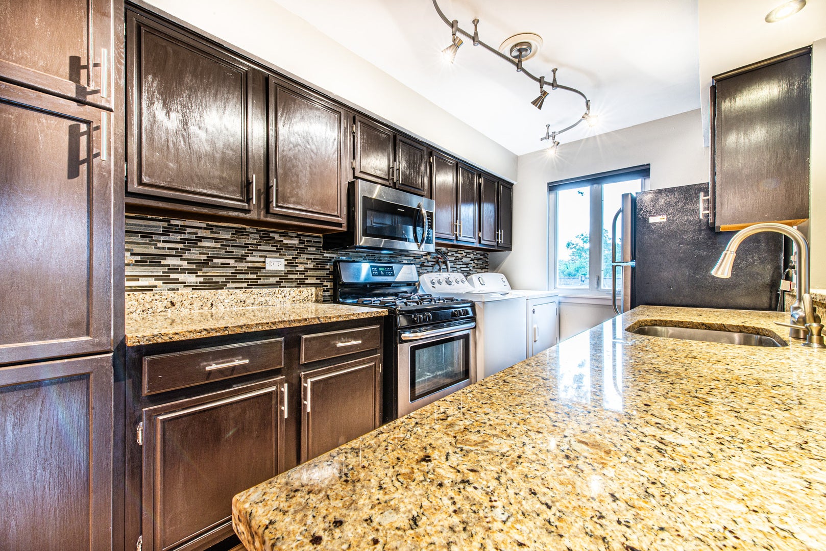 724 E Old Willow Road 104D