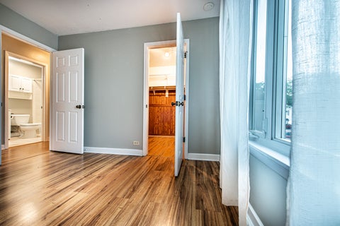 Tiny photo for 724 E Old Willow Road #104D, Prospect Heights, IL 60070 (MLS # 12746695)