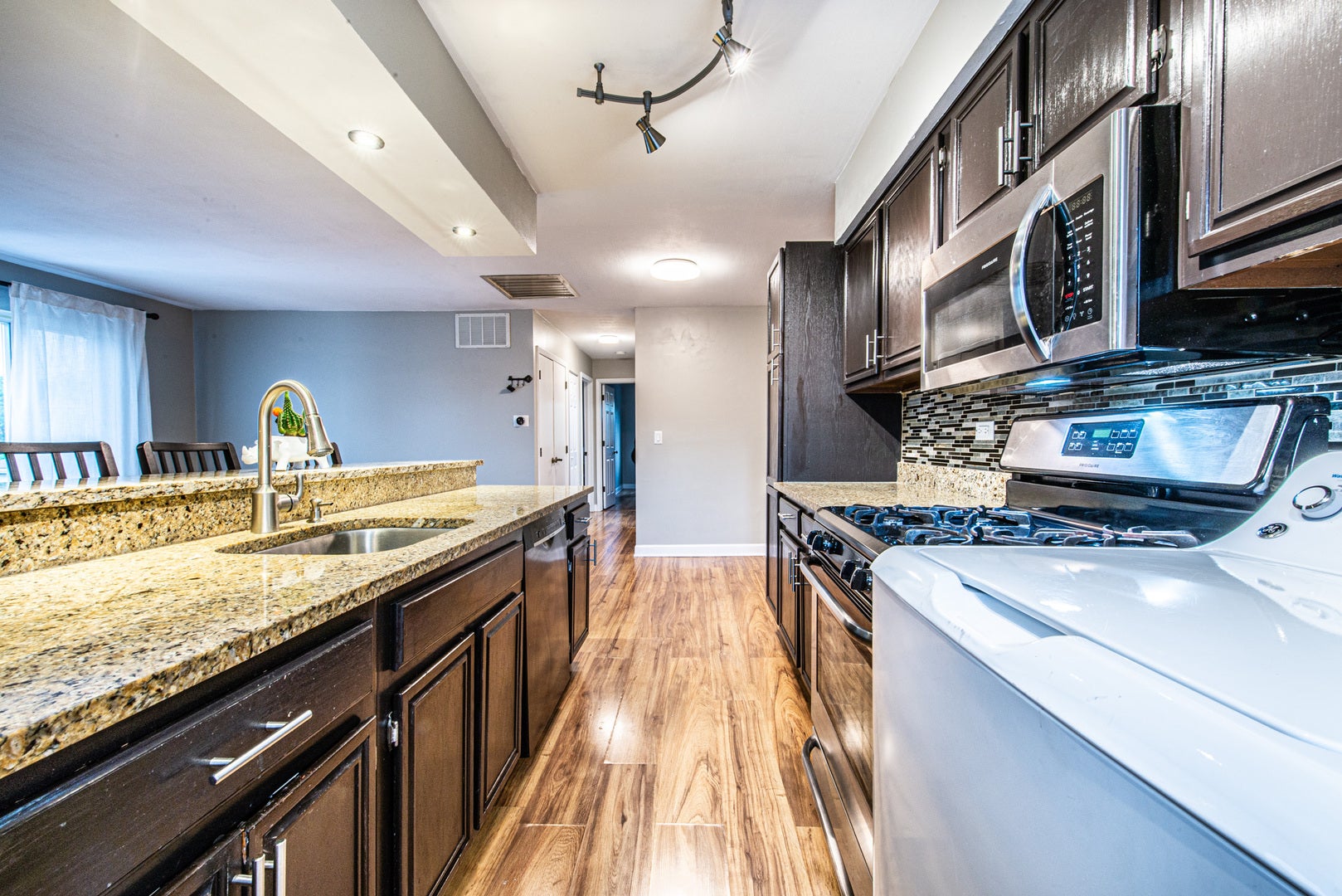724 E Old Willow Road 104D