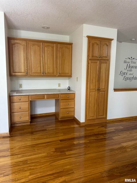 Tiny photo for 613 33RD Avenue N, Clinton, IA 52732 (MLS # QC4266588)