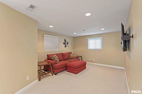 Tiny photo for 5000 44TH Avenue, Moline, IL 61265 (MLS # QC4268077)