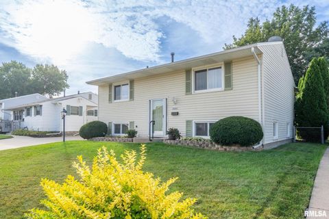 Tiny photo for 5000 44TH Avenue, Moline, IL 61265 (MLS # QC4268077)