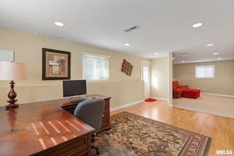 Tiny photo for 5000 44TH Avenue, Moline, IL 61265 (MLS # QC4268077)