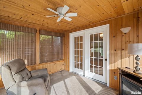 Tiny photo for 5000 44TH Avenue, Moline, IL 61265 (MLS # QC4268077)