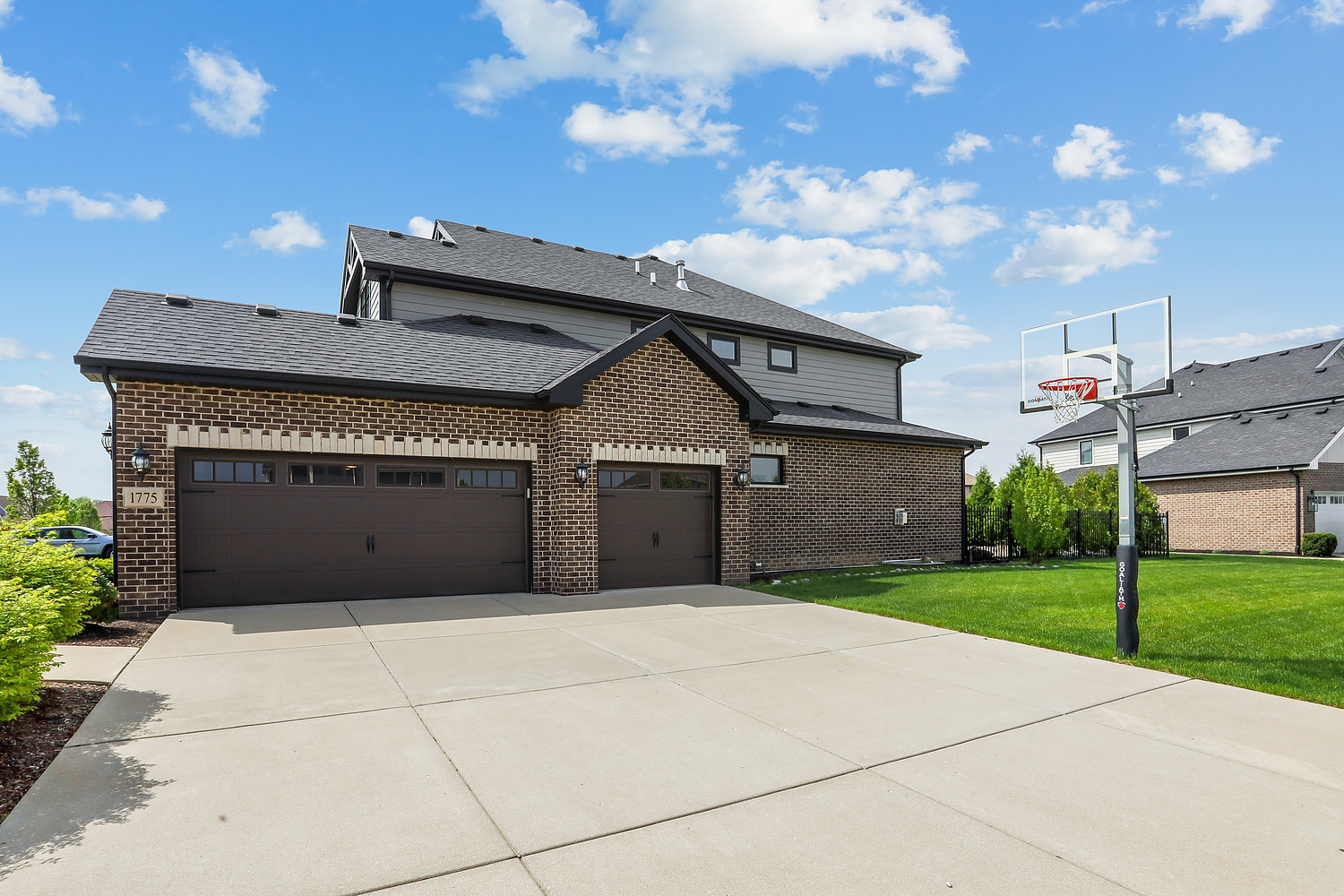 1775 Banks Drive