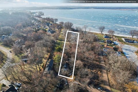 Tiny photo for 26280 W Channel Avenue, Antioch, IL 60002 (MLS # 12497023)