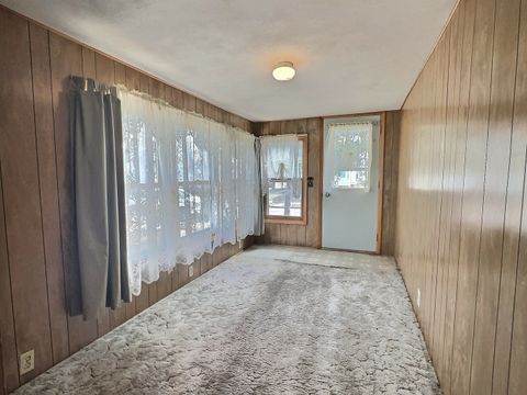 Tiny photo for 516 5th Avenue N, Clinton, IA 52732 (MLS # 12589657)