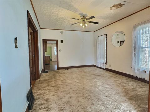 Tiny photo for 516 5th Avenue N, Clinton, IA 52732 (MLS # 12589657)