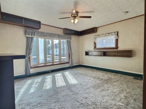 Tiny photo for 516 5th Avenue N, Clinton, IA 52732 (MLS # 12589657)