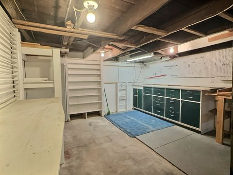 Tiny photo for 516 5th Avenue N, Clinton, IA 52732 (MLS # 12589657)