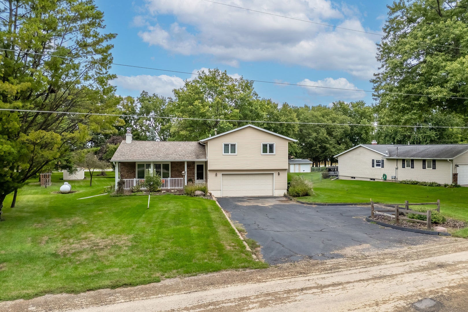 1809 Pineo Grove Lane