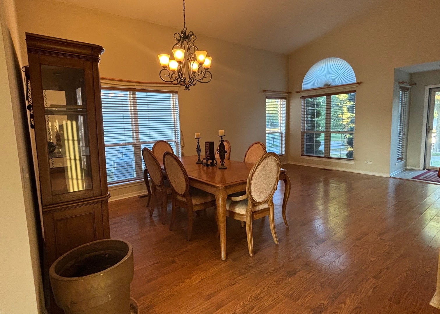 2081 Litchfield Lane