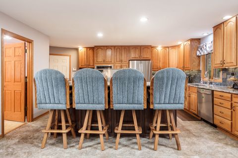 Tiny photo for 5076 Oak Hill Road, Rockford, IL 61109 (MLS # 12490174)