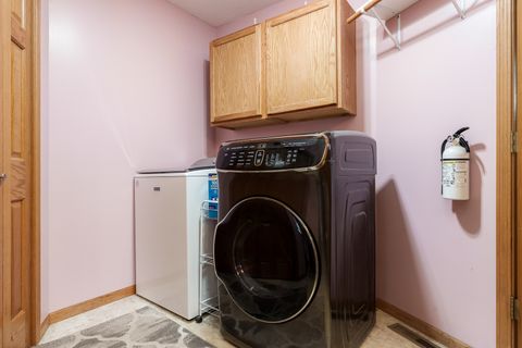 Tiny photo for 5076 Oak Hill Road, Rockford, IL 61109 (MLS # 12490174)
