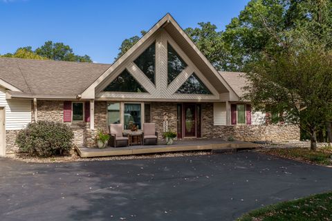 Tiny photo for 5076 Oak Hill Road, Rockford, IL 61109 (MLS # 12490174)