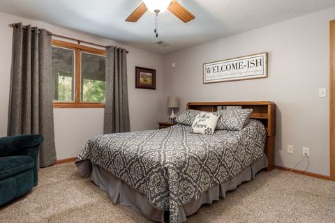 Tiny photo for 5076 Oak Hill Road, Rockford, IL 61109 (MLS # 12490174)