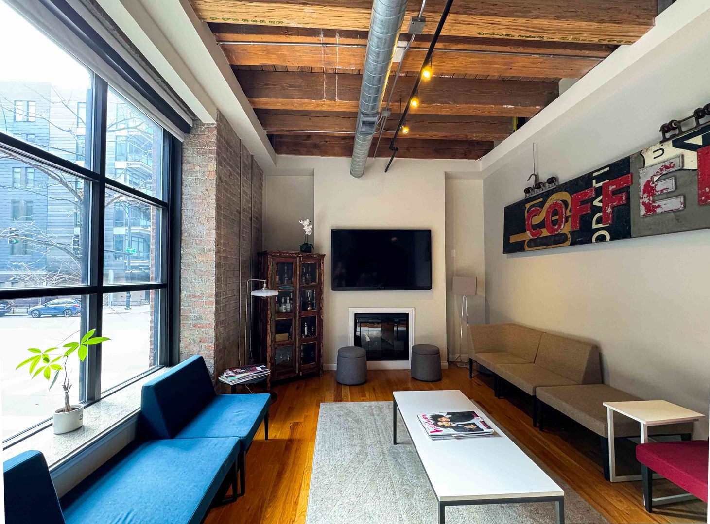 106 N Aberdeen Street