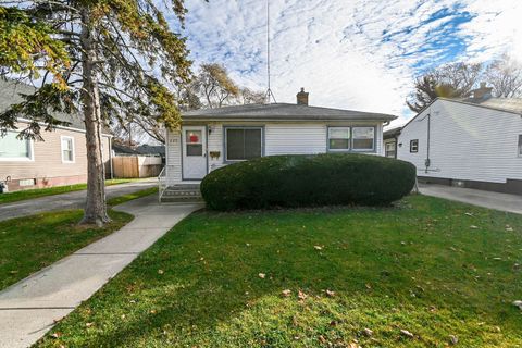 Photo of 629 S Fulton Avenue, Waukegan, IL 60085 (MLS # 12692721)